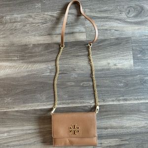 TORT BURCH CROSS BODY WITH GOLD EMBLEM